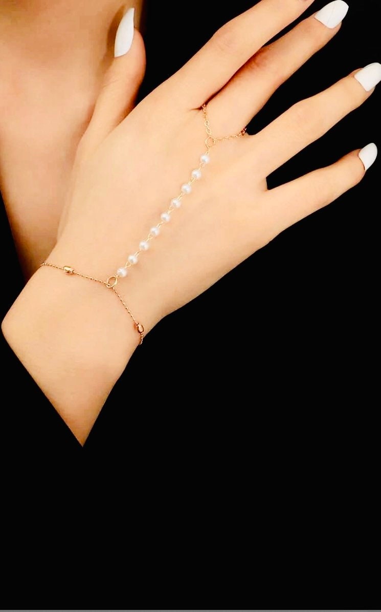 Pearl Hand chain bracelet